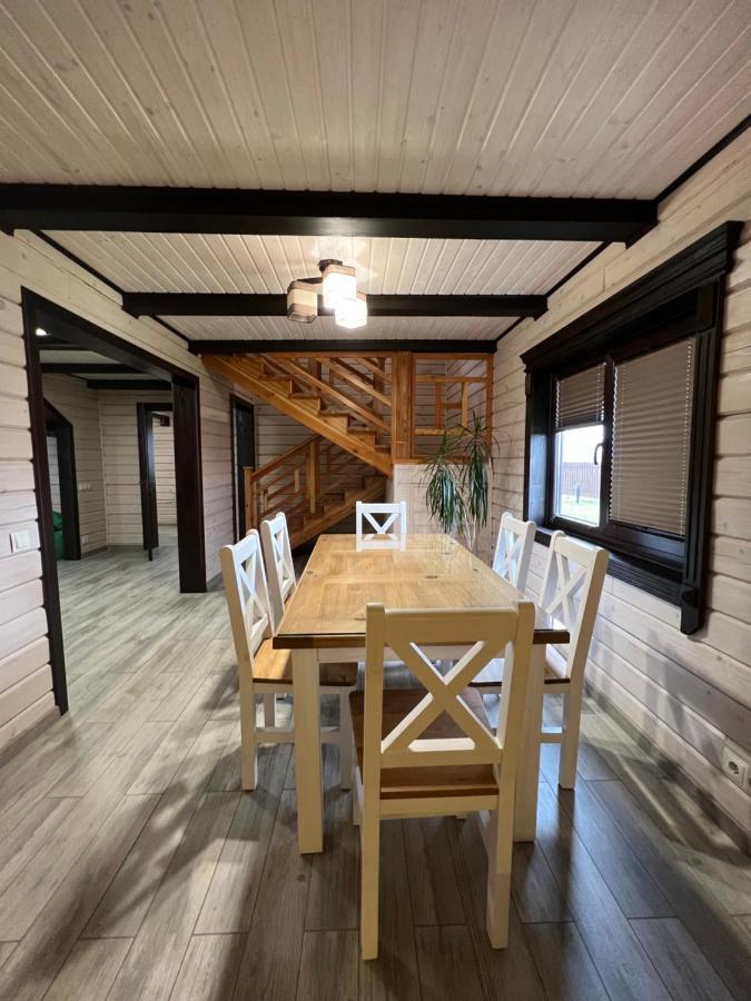 Villa Family House Truskavets Modrjacsi Kültér fotó