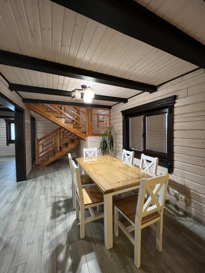 Villa Family House Truskavets Modrjacsi Kültér fotó